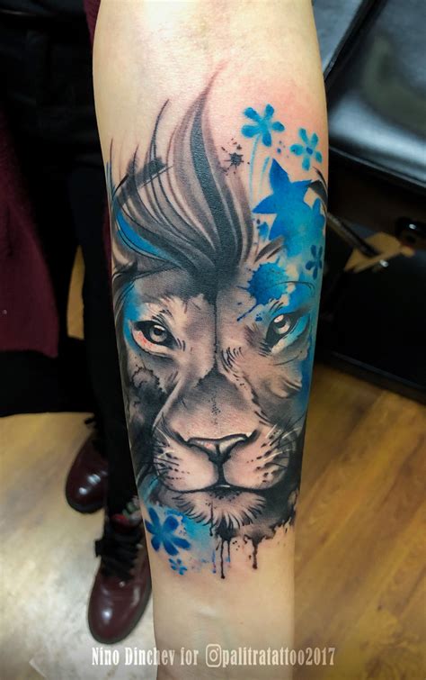 Pin by Carole Lesley on Body Art | Lion tattoo, Body art, Tattoos