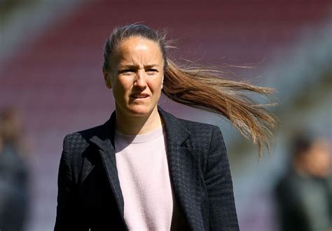 Casey Stoney: Manchester United Women manager resigns from role - The ...