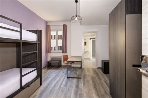 Rooms & Dorms - Twin Private Rome Hostel - The RomeHello hostel in the hearth of Rome