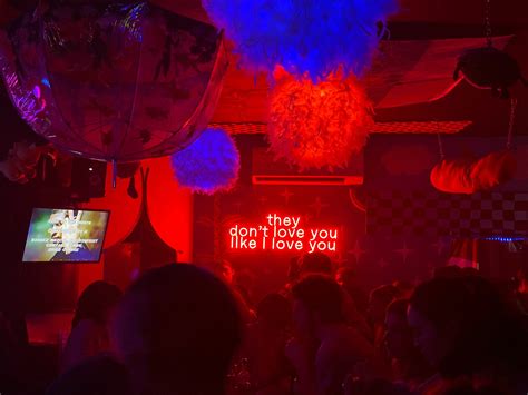 10 Best Karaoke Bars NYC Has to Offer