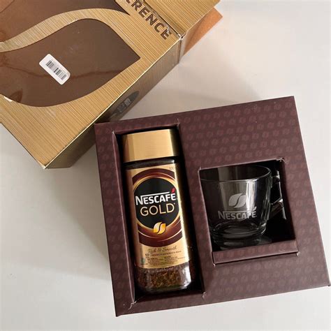 NESCAFE GOLD Kopi Instan Kopi Hitam Jar 100gr, Makanan & Minuman ...