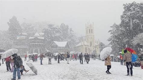 Shimla gets season’s first snowfall much to delight of tourists ...