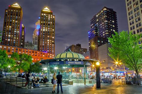 James and Karla Murray Photography: Union Square, Saturday Night. NYC.