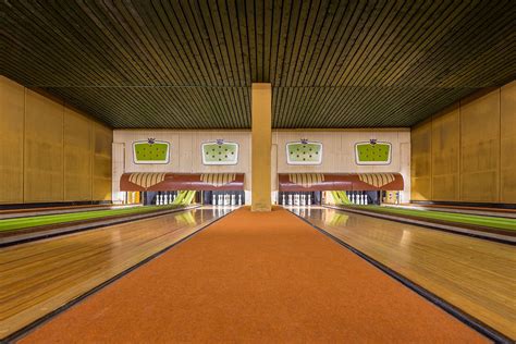 Vintage Bowling Alleys by Robert Götzfried – Fubiz Media