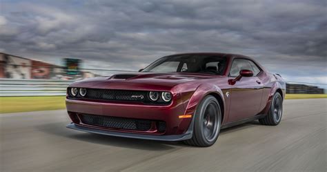 Here's Why The Six-Speed Manual On The 2023 Dodge Challenger Hellcat Is ...