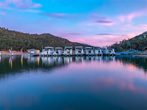 Lake Berryessa - Houseboat Photos | Pictures