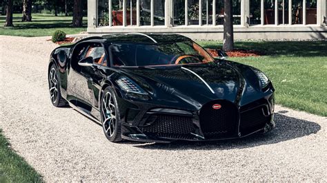 1-of-1 Bugatti La Voiture Noire finally ready for delivery