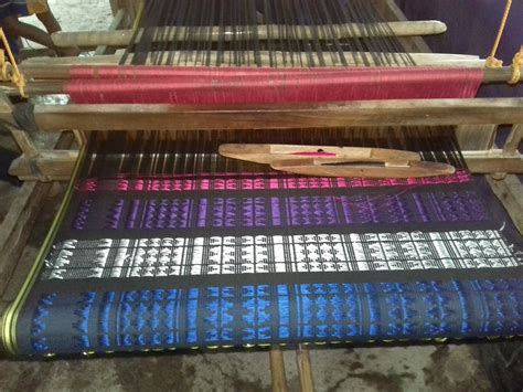 Inaul Weaving for Peace in Maguindanao - GoodNewsPilipinas.com