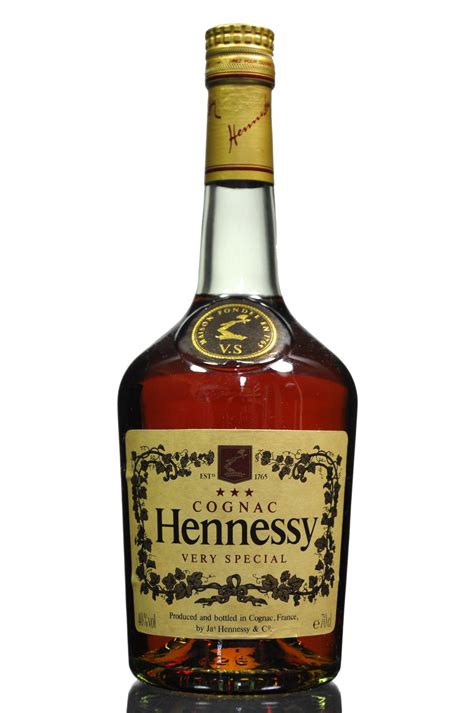 Hennessy Bottle Drawing at GetDrawings | Free download