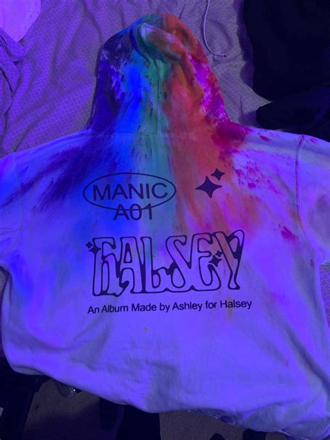 Fan made merch : r/halsey