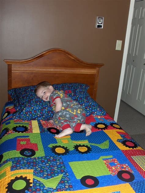 Quilting: Ethan's "Big Boy" Bed Quilt