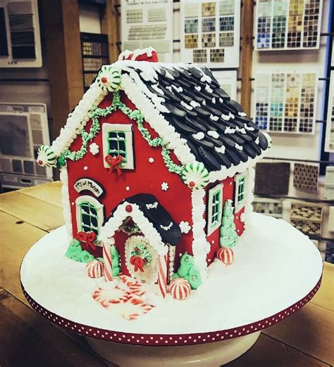 Pin av Mary Lynn på Gingerbread house