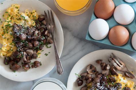 Pan-Roasted Mushrooms with Scrambled Eggs | Mushroom Recipes