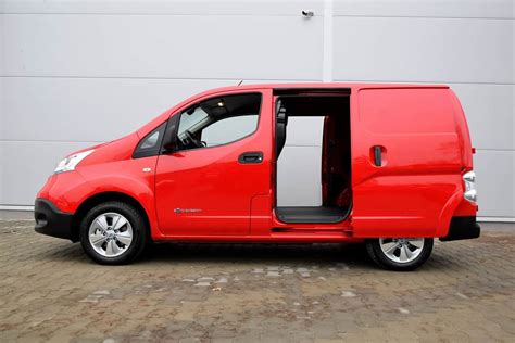 Can You Add Seats To Nissan NV200?