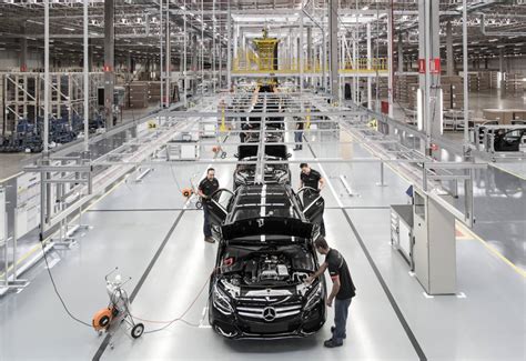 Mercedes-Benz Starts Passenger-car Production in Brazil - Autofreaks.com