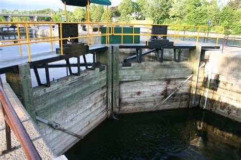 Download free photo of Trent-severn waterway,ontario,locks,waterway,boating - from needpix.com