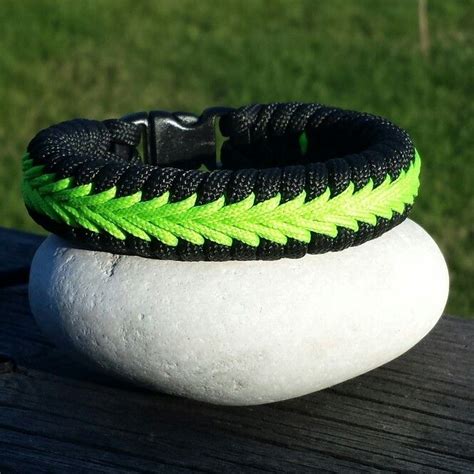 271 best images about Paracord and Knots on Pinterest | Rifles ...