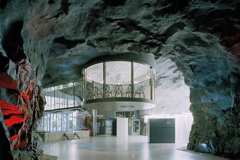 11 Amazing Examples of Subterranean Architecture | Casas subterrâneas, Arquitetura, Subterrâneo