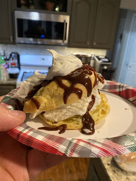 Homemade Sanders Hot Fudge Creampuff. #food #meal #foods #healthyfood #keto | Sanders hot fudge ...