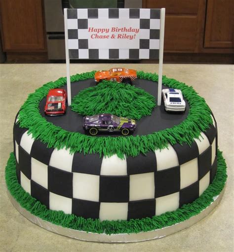 Race Track Cakes – Decoration Ideas | Little Birthday Cakes