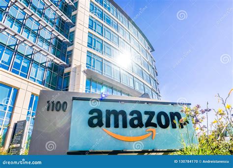 Amazon Headquarters in Silicon Valley Editorial Image - Image of amzn, parcel: 130784170