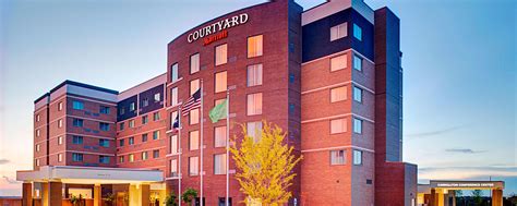 Hotel in Carollton, TX Near Conference Center | Courtyard Marriott