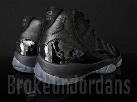 Air Jordan XI 'Blackout' - SneakerNews.com