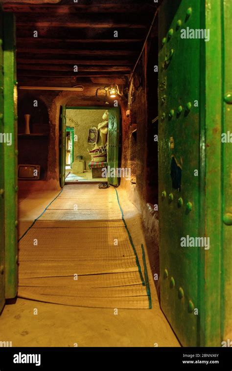 Museum, mud house, interior, inhabited Stock Photo - Alamy