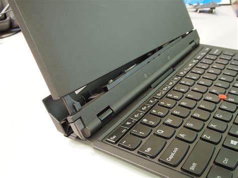 Lenovo ThinkPad Helix–Hybrid Windows 8 Tablet in Pictures - TabletPC - Microsoft Surface ...