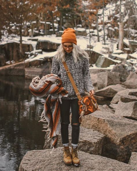 Outdoorsy Style 14 in 2020 | Camping outfits for women, Hipster outfits, Winter camping outfits