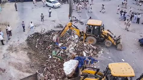 Pakistan: Nearly 150-Year-Old Hindu Temple Demolished In Karachi