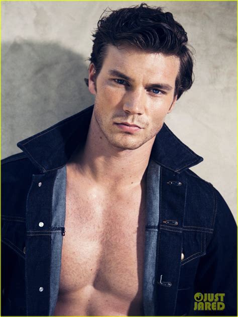 Derek Theler Photo Shoot - JustJared.com Exclusive!: Photo 2677045 ...