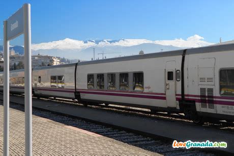 How to Get to Granada by Bus, Train, Taxi, Car or Airplane