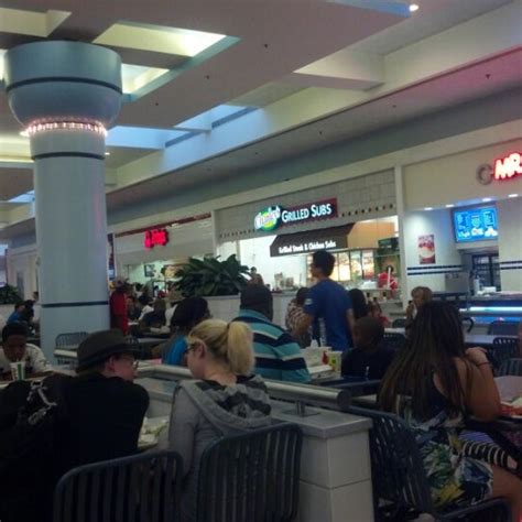 Walden Galleria Mall Food Court - Food Court in Cheektowaga