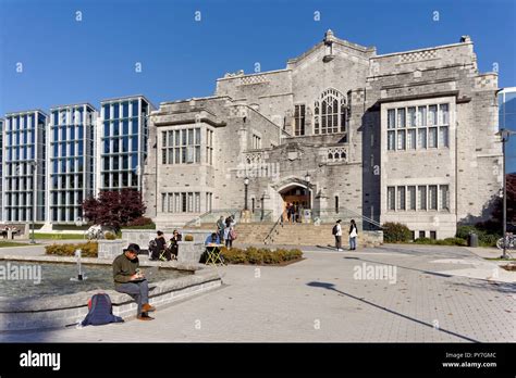 Universities students hi-res stock photography and images - Alamy