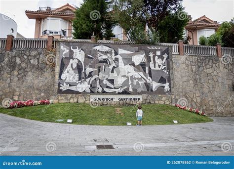 Picasso, Guernica editorial photography. Image of independency - 262078862