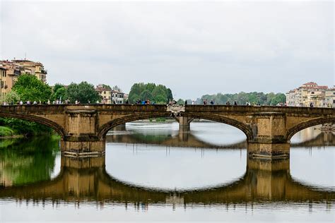 the ponte santa trinita | Florence for Free