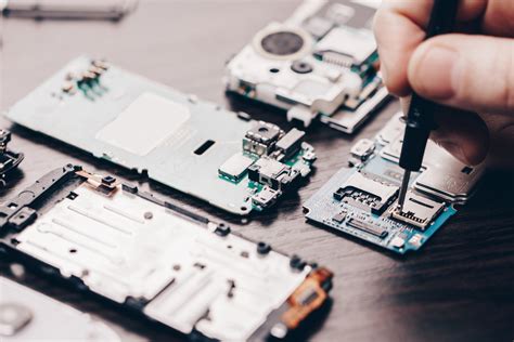 OEM Parts For Phone Repair: The Benefits And Cost In Shah Alam