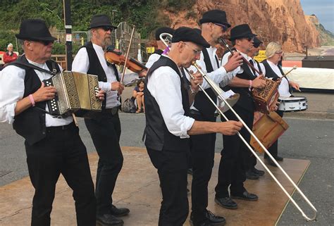 PHOTOS & VIDEO: Sidmouth Folk Festival 2019 - East Devon News