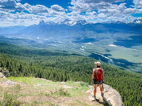 Castle Mountain Lookout Hike in Banff National Park - Travel Banff Canada