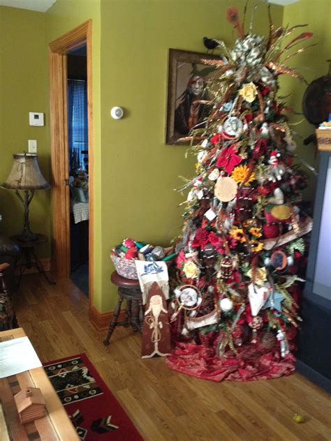 Country rustic Native American Christmas tree | Christmas crafts for ...