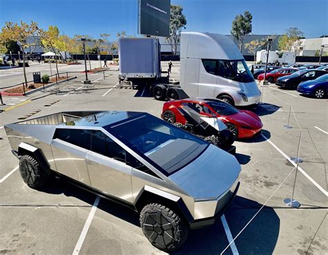 Tesla Cybertruck, Cyberquad, Roadster, and Semi on display at Annual ...