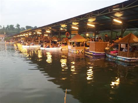 Keindahan Floating Market Lembang Bandung - Tugas Minggu