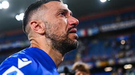 Sampdoria, le lacrime di Fabio Quagliarella per la sua ultima partita ...