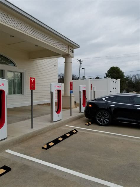 Tesla Supercharger - EV Charging Stations - 17044 I-20, Lindale, TX ...