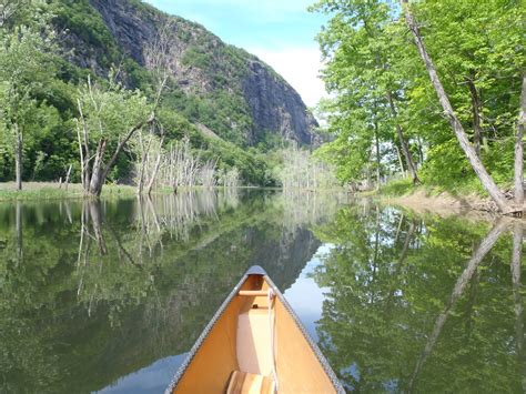 SOUTH BAY LAKE CHAMPLAIN & POULTNEY RIVER paddling, hiking