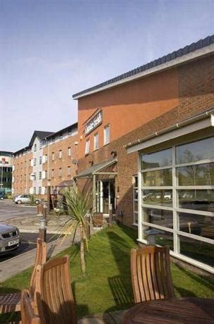 Premier Inn Manchester West Didsbury - Compare Deals