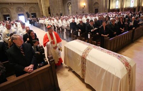 Catholic funeral. Traditions and all to know about Catholic Funerals ...