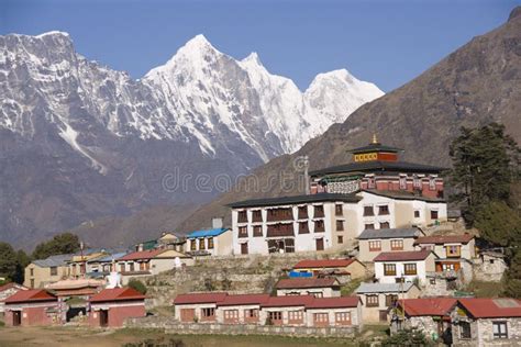 Himalayan Monastery stock image. Image of religion, symbol - 15888987