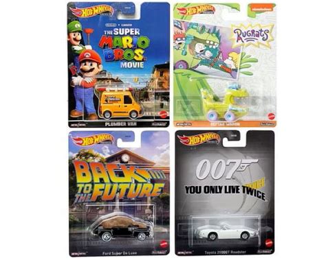 Hot Wheels 2023 Retro Entertainment Set of 4 Cars, 1/64 Diecast Model Car DMC55-978P - Walmart.com